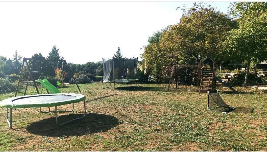 7-Gite-7 Personnes Au Coeur De La Nature /Piscine Saint-Aubin-de-Nabirat Exterior foto
